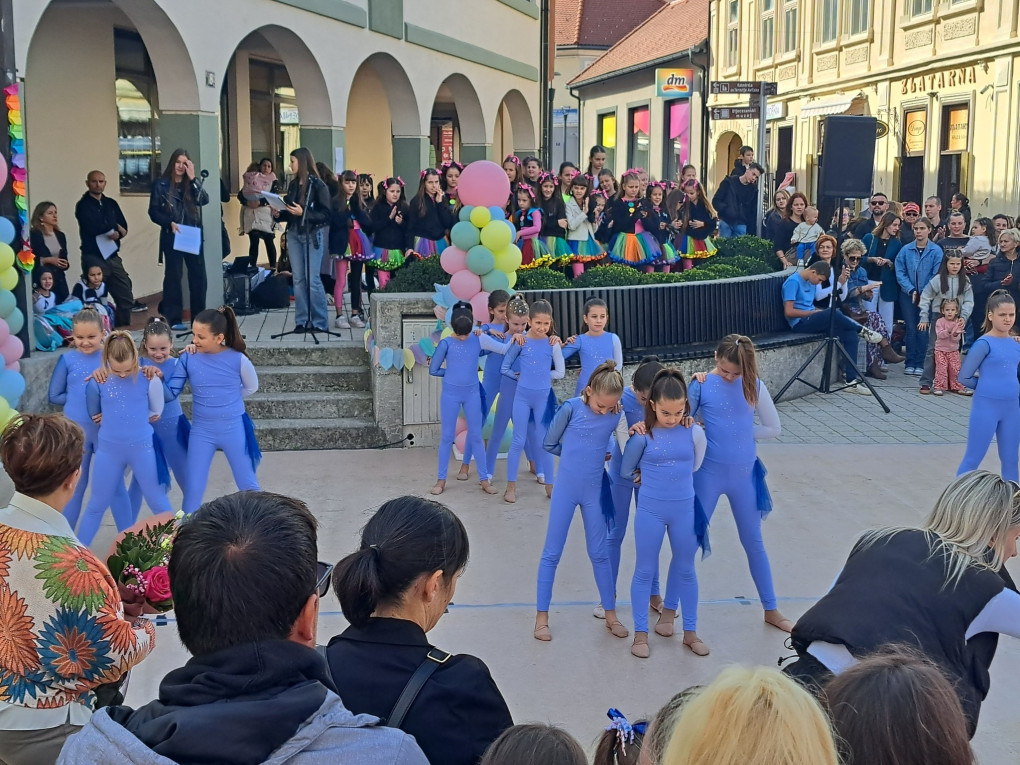 Uz puno plesa, igre i smijeha zatvoren Dječji tjedan u Požegi