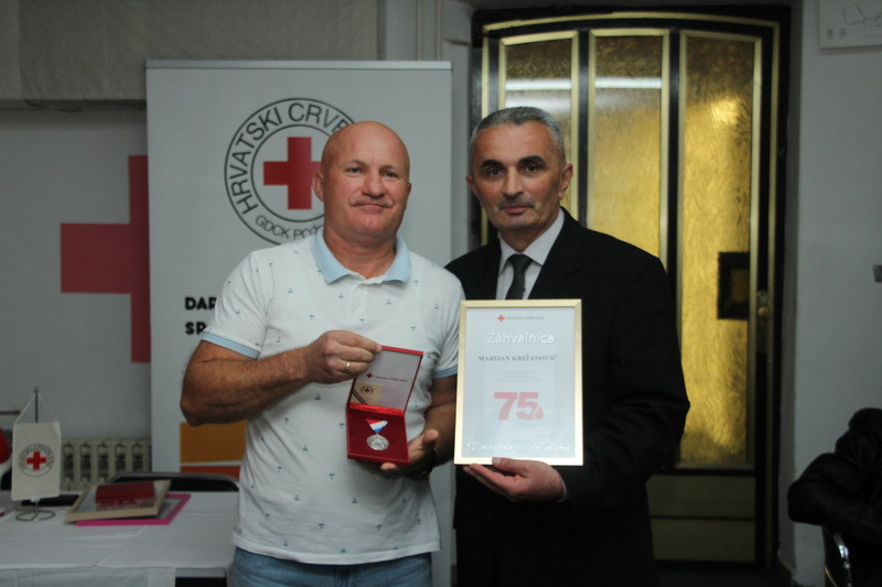 Priznanja i zahvalnice dobrovoljnim darivateljima krvi