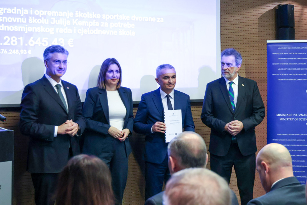 DANAS U DUBROVNIKU Premijer Plenković i ministar Fuchs uručili gradonačelniku Miličeviću ugovor za novu sportsku dvoranu u Požegi