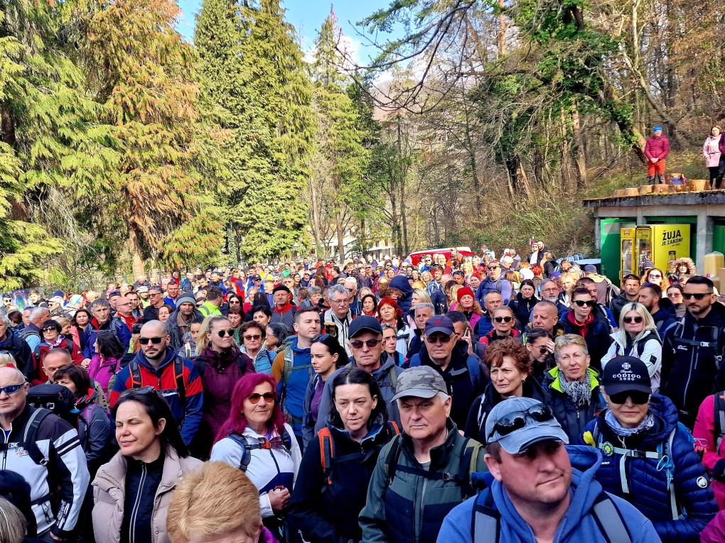 44 GODINE TRADICIJE Planinari požeškog "Sokolovca" uspješno organizirali još jedne "Papučke jaglace"