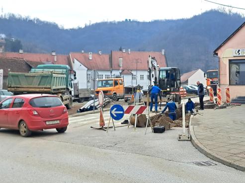REGULACIJA PROMETA Nakon dijela Sokolove, od ponedjeljka se privremeno zatvara i dio Ulice Matice hrvatske