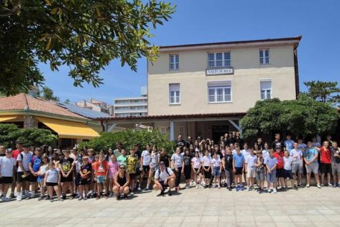 OBAVIJEST Sufinanciranje ljetovanja u Baški za učenike osnovnih škola