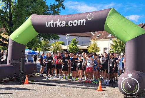 1. POŽEŠKA SEDMICA Više od stotinu trkača na prvoj utrci AK Slavonija Požega - pobjede odnijeli Ante Živković i Tea Faber iz AK Fit Zaprešić