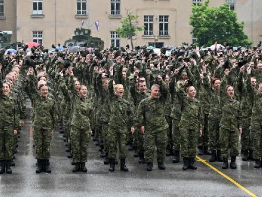 HRVATSKA VOJSKA Na vjernost Domovini u požeškoj vojarni prisegnula 382 ročnika i 47 ročnica