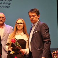 3ba196b2-58a4-4749-8263-58ca0296e933