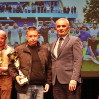 5f42f9db-d071-45ff-9762-248bb84a01b2