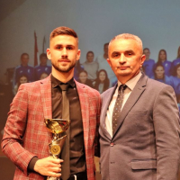 82cd07a5-71c8-41ce-b828-6ca506b83858