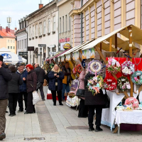 ba9dfa6c-e825-45d9-8ce5-90c1cb32f3e1